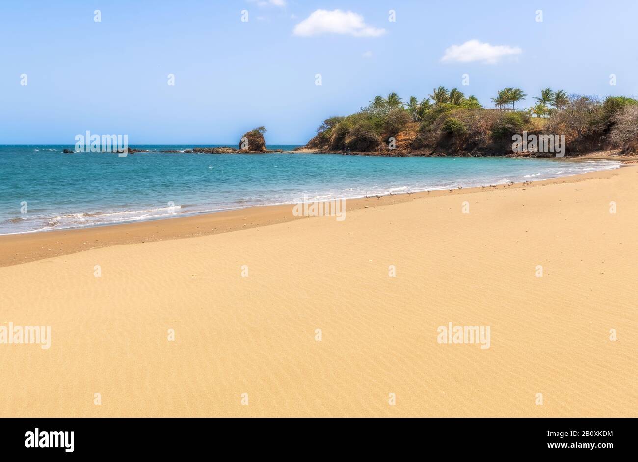 Vista en la playa llamada Playa Puerto Escondido en la Península de Azuero cerca de Pedasi y Limón en Panamá. Foto de stock