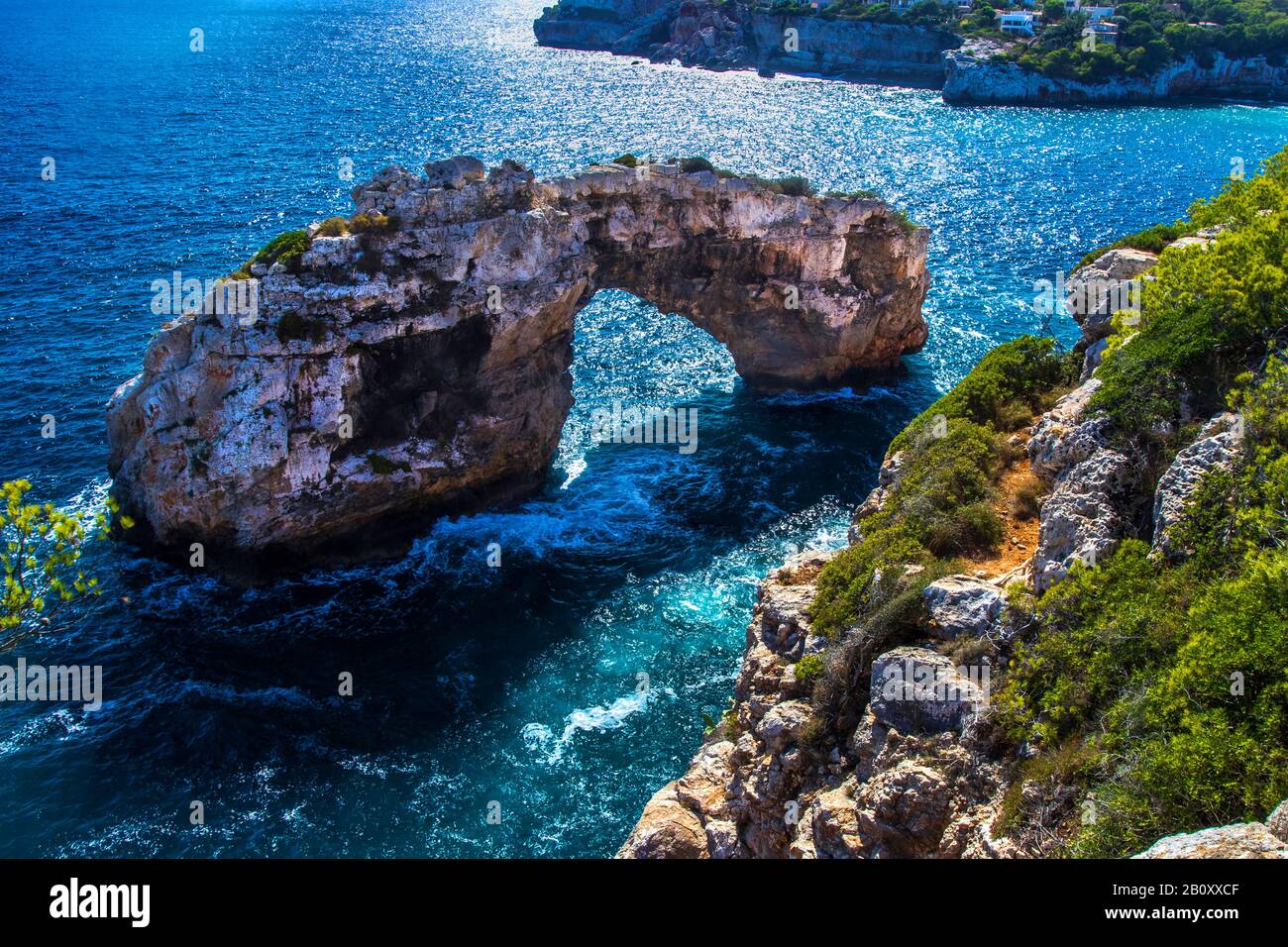 Arco natural en Cala Santanyí, España, Islas Baleares, Mallorca Foto de stock