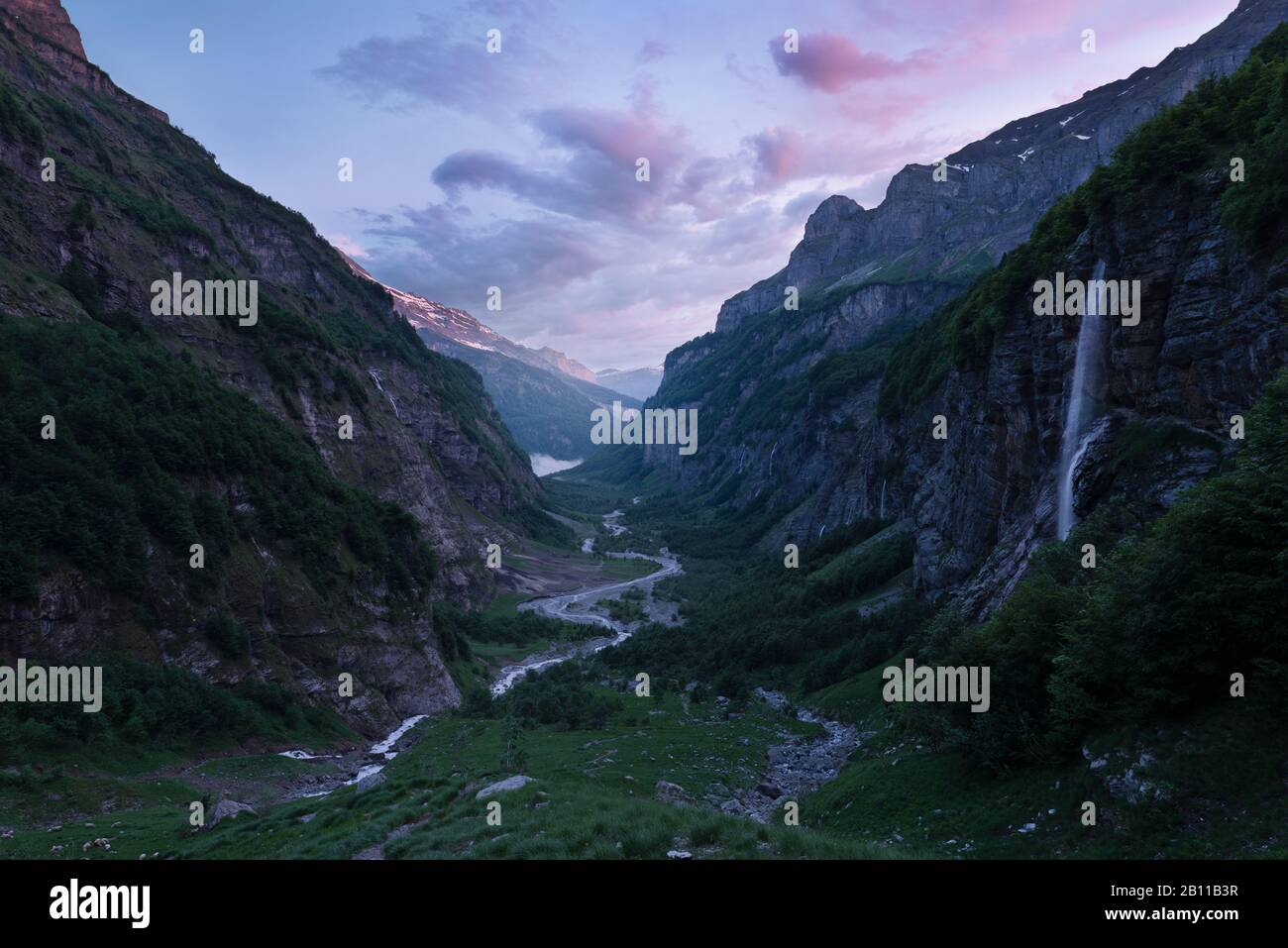 Garganta De Montaña, Alta Saboya, Ródano Alpes, Alpes, Francia, Europa Foto de stock