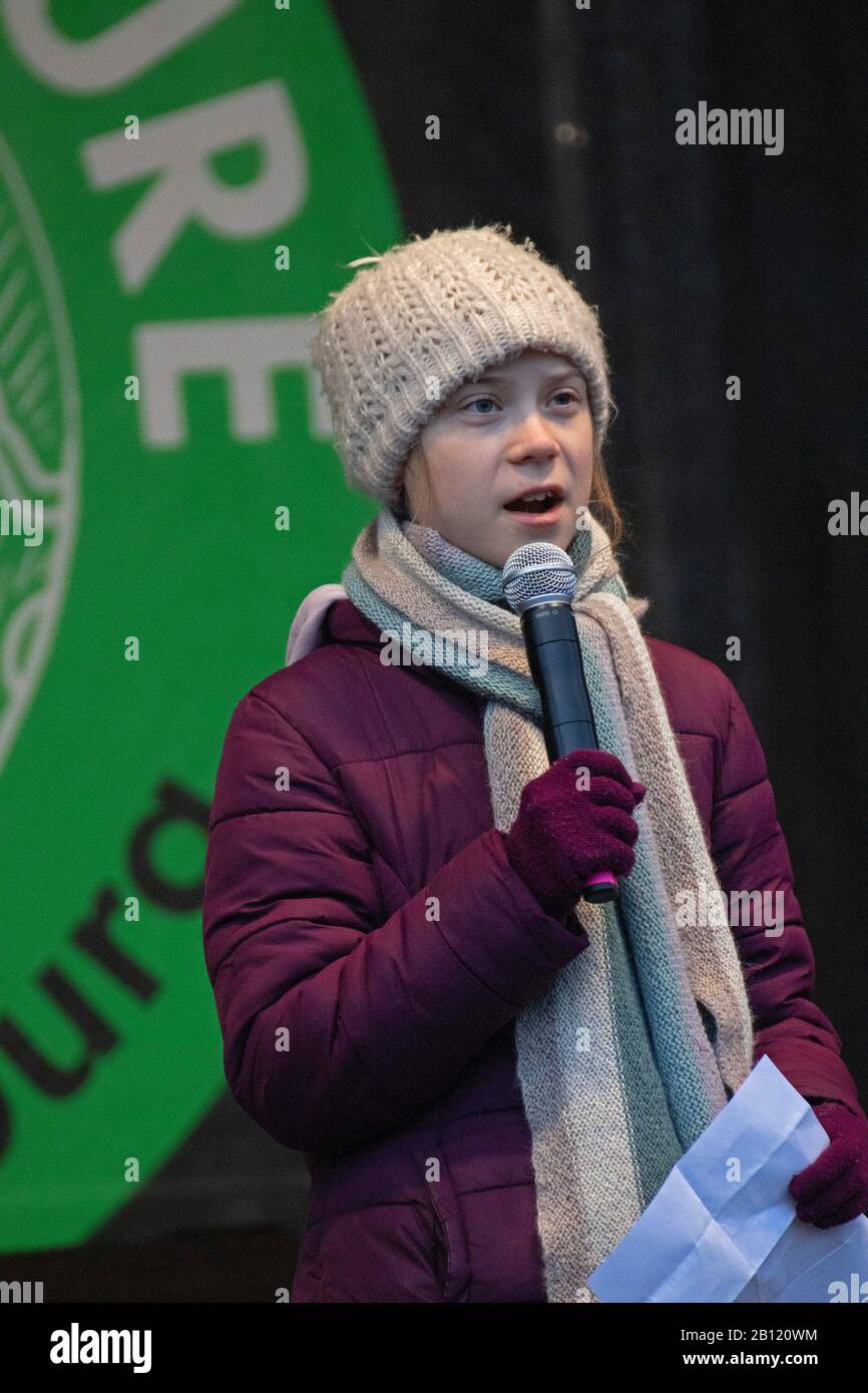 Greta Thunberg pronunciando un discurso los viernes Para una futura manifestación en Hamburgo, Alemania, el 21 de febrero de 2020 Foto de stock