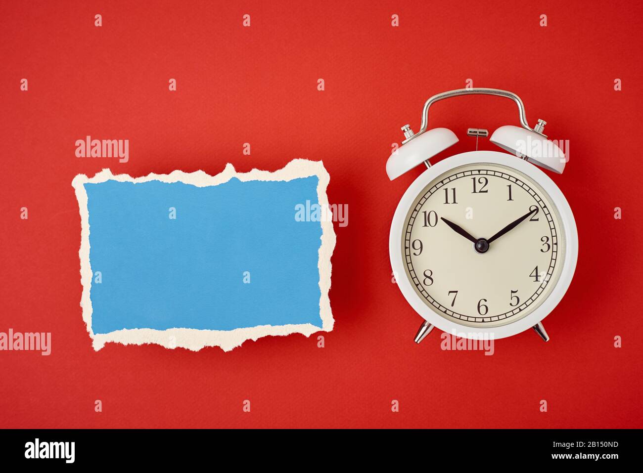 Reloj despertador para niños fotografías e imágenes de alta resolución -  Alamy