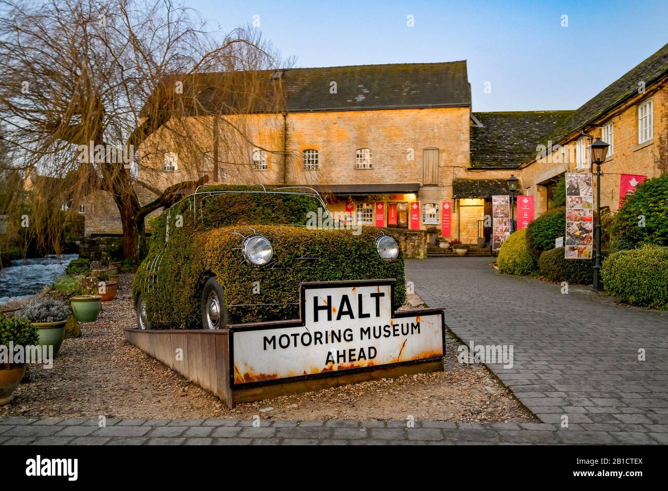 The cotswold motoring museum fotografías e imágenes de alta resolución