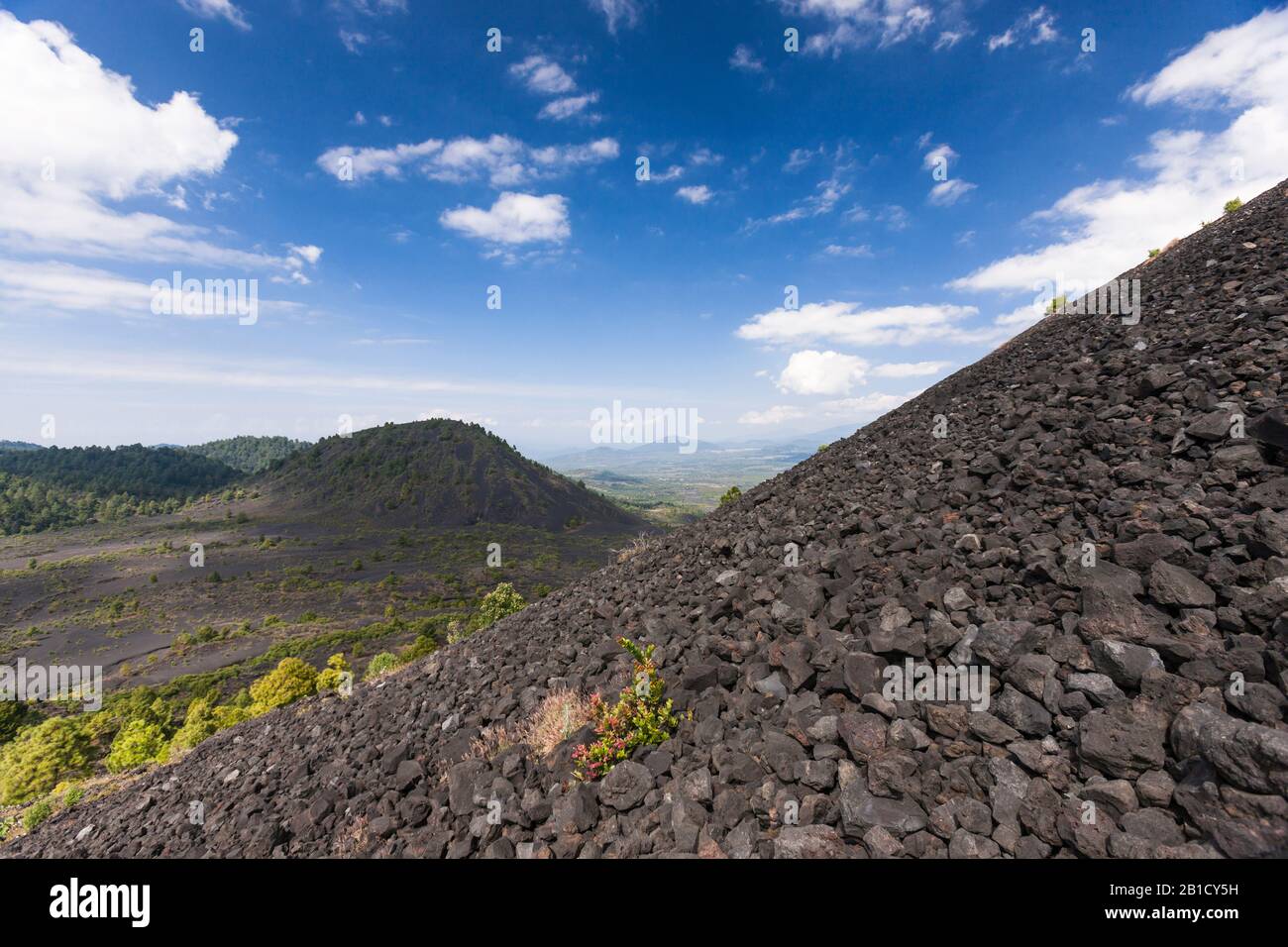 Volcán de cono de la Cinder, volcán Paricutin, estado de Michoacán, México, Centroamérica Foto de stock