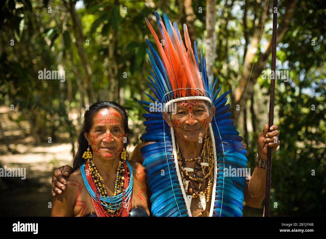 Pareja indígena fotografías e imágenes de alta resolución - Alamy