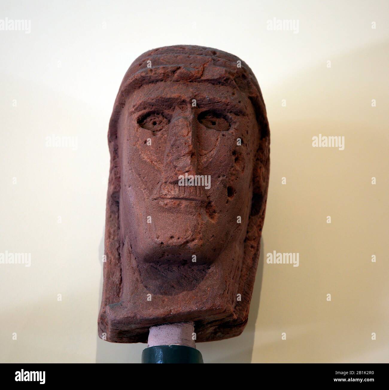 Museo Arqueológico De Estambul. Cabeza de una estatua de Madain Saleh, siglo 3-1 AC. Arenisca. Arabia Saudita. Museo Orient. Turquía. Foto de stock