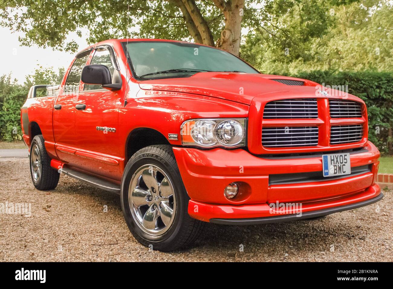 Potente Dodge Ram 1500 Hemi en Camberley, Reino Unido el 6 de septiembre de  2006 Fotografía de stock - Alamy