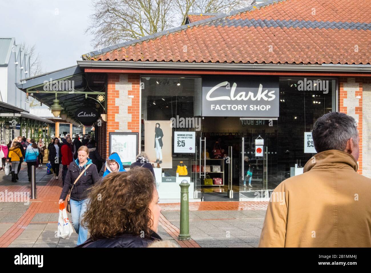 Tienda de clarks fotografías e imágenes de alta resolución - Página 5 -  Alamy