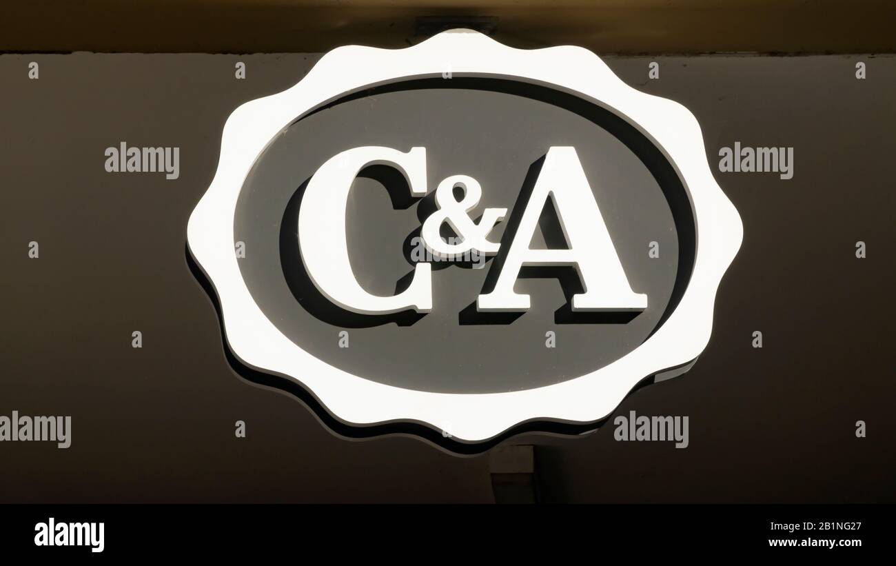 C&a germany store e imágenes alta - Alamy