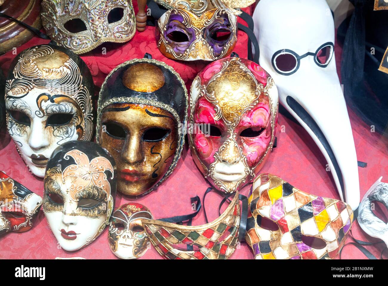 maravillosa máscara ornamentada para el carnaval Foto de stock
