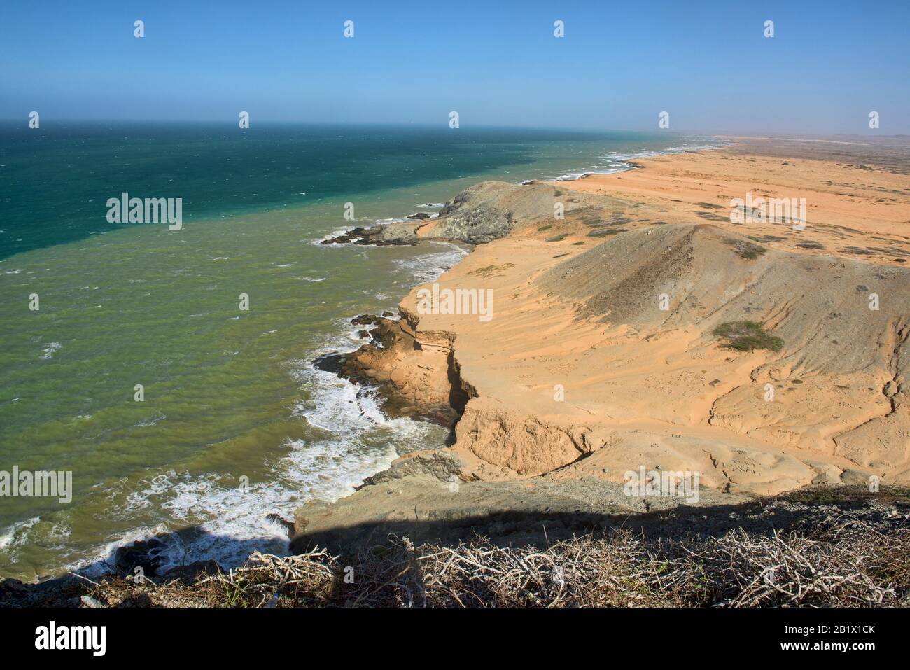 Vistas al Caribe y al desierto desde el Cerro Pilón de Azúcar, Cabo de