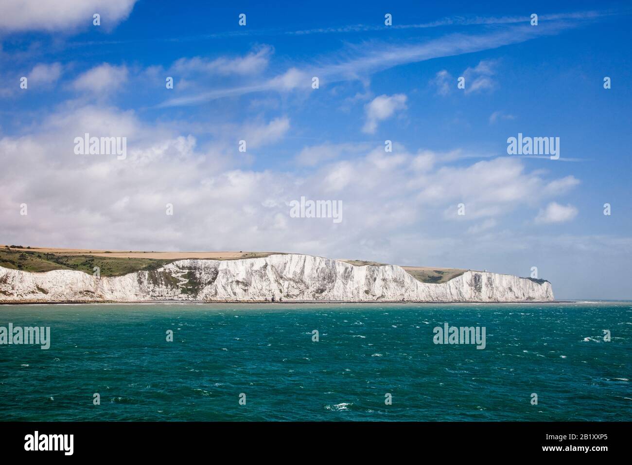 White Cliffs of Dover and the English Channel, Kent, Inglaterra, Reino Unido Foto de stock