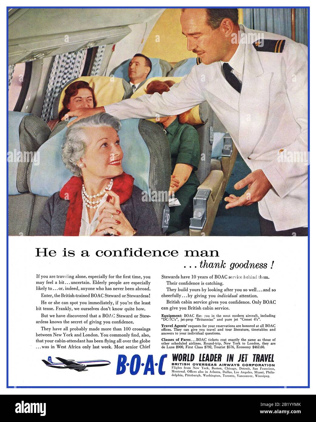 Vintage 1950/60's BOAC línea aérea anuncio ‘líder Mundial en Jet Travel’ 'Él es un hombre de confianza ..gracias a Dios' página anuncio. Edad de oro de volar, exclusivo cómodo y caro. Azafata de cabina BOAC con uniforme de chaqueta blanca, lo que proporciona tranquilidad a un pasajero maduro Foto de stock