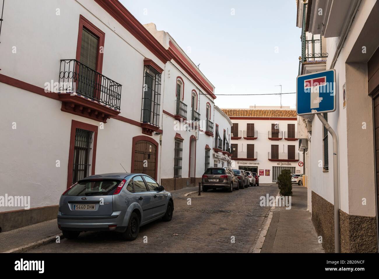Carmona, España. Calles y casas de Carmona, un pintoresco pueblo del sur de  España en Andalucía Fotografía de stock - Alamy