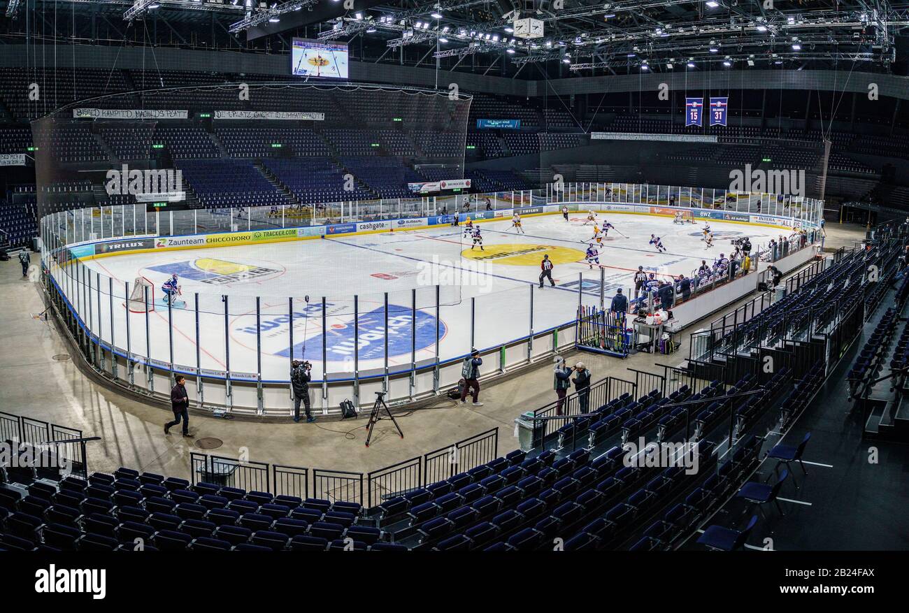 29.02.2020, Zurich, Hallenstadion, hockey sobre hielo NL: ZSC Lions - EV Zug, juego fantasma en el Hallenstadion. Crédito: Spp Sport Press Photo. /Alamy Live News Foto de stock