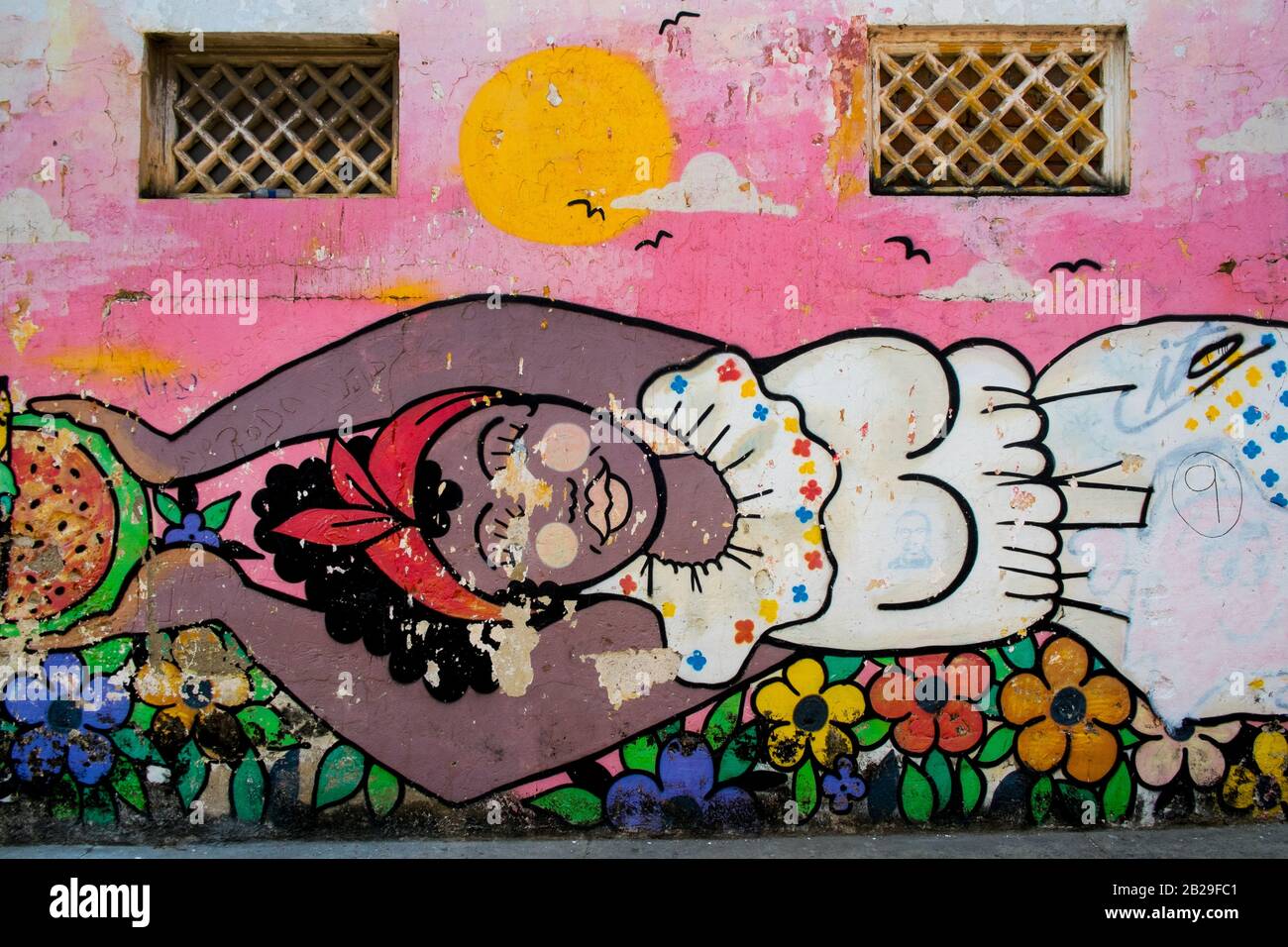 Colorido arte callejero en el Barrio Getsemaní, Cartagena, Colombia Foto de stock