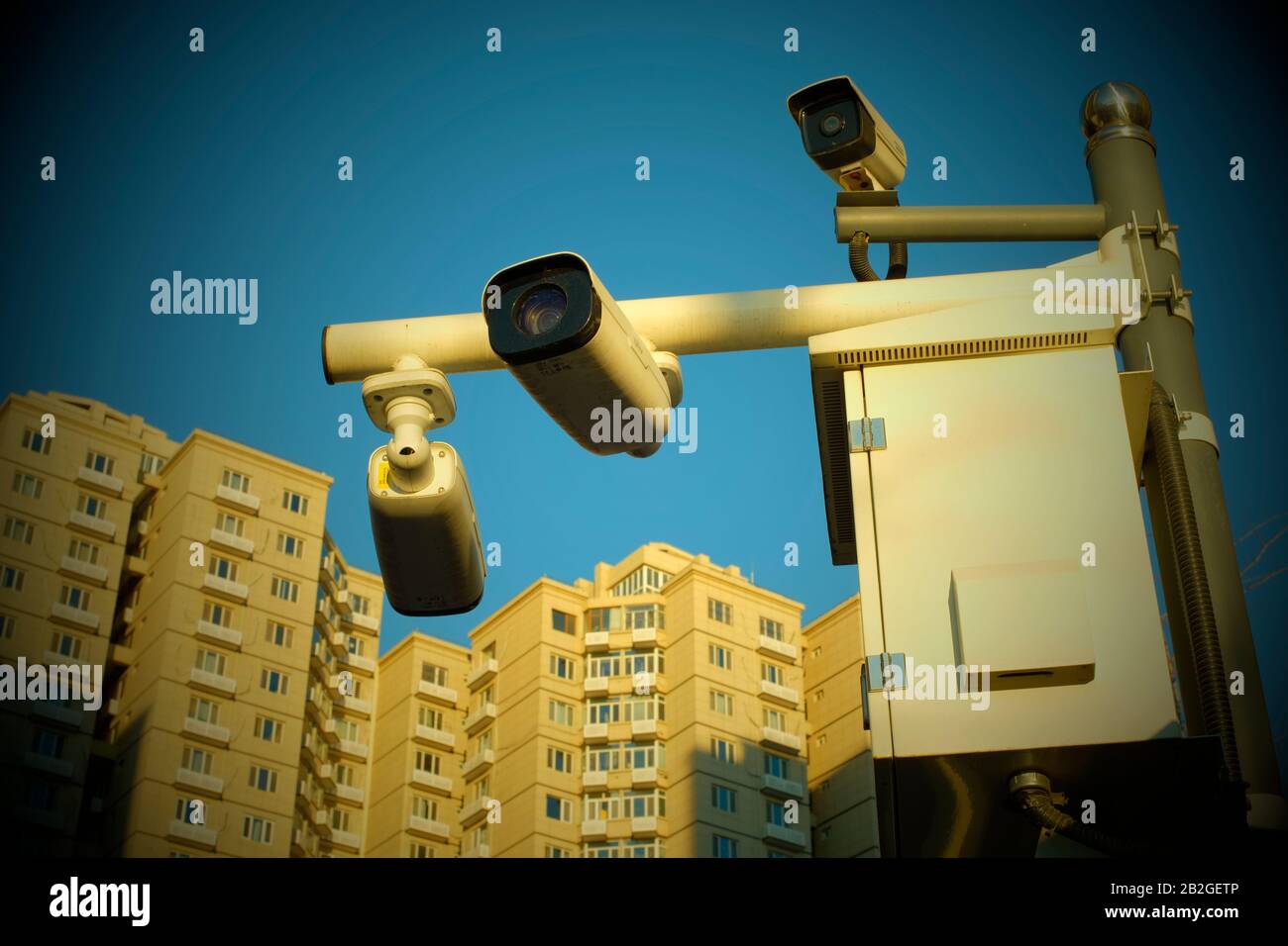 Cámaras CCTV en un barrio residencial de Pekín, China. Foto de stock