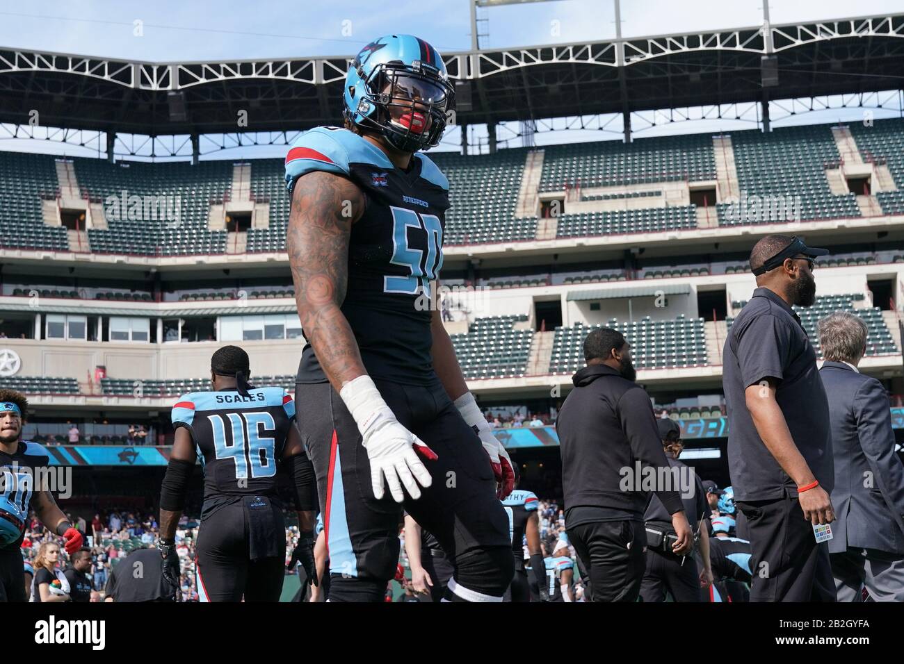 Durante un partido de fútbol XFL, el domingo 1 de marzo de 2020, en Arlington, Texas, EE.UU. (Foto de IOS/Espa-Images) Foto de stock