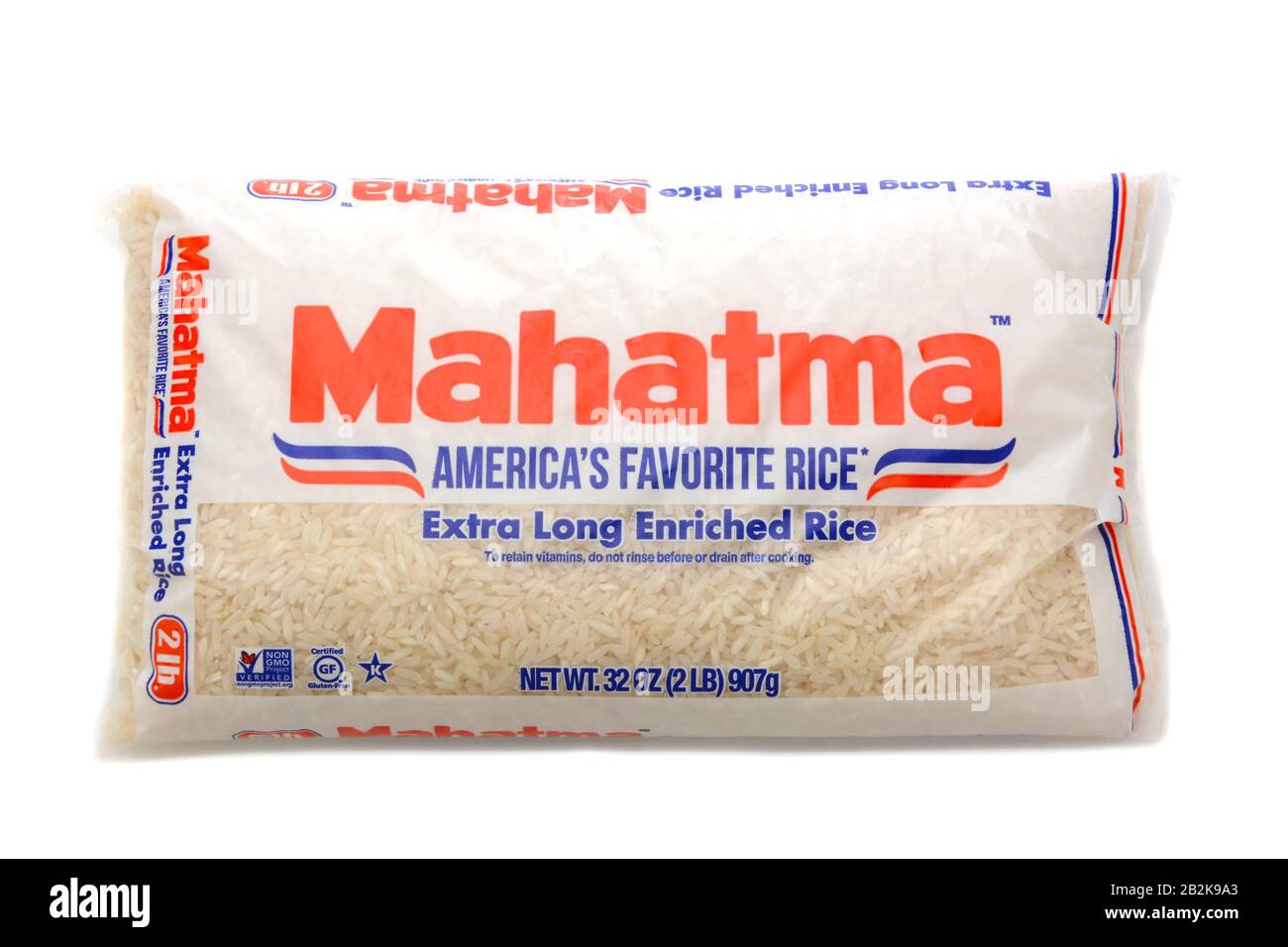 Irvine, CALIFORNIA - 22 DE MAYO de 2019: Un paquete de 2 libras de arroz extra largo Enriquecido Mahatma. Foto de stock