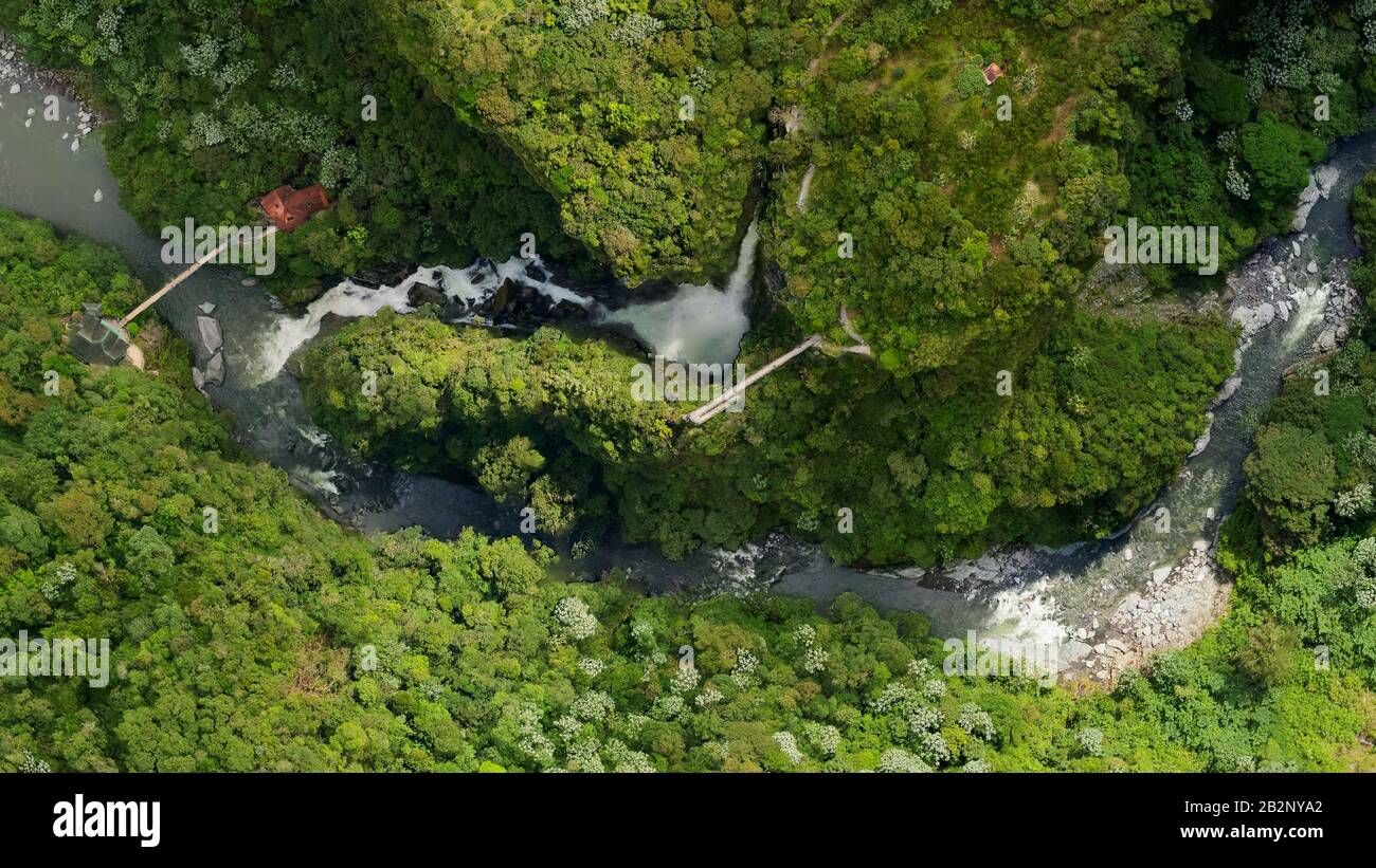 Mapa Aéreo de cascada Pailon Del Diablo Complejo destino turístico popular  en Baños de Agua Santa Ecuador Fotografía de stock - Alamy