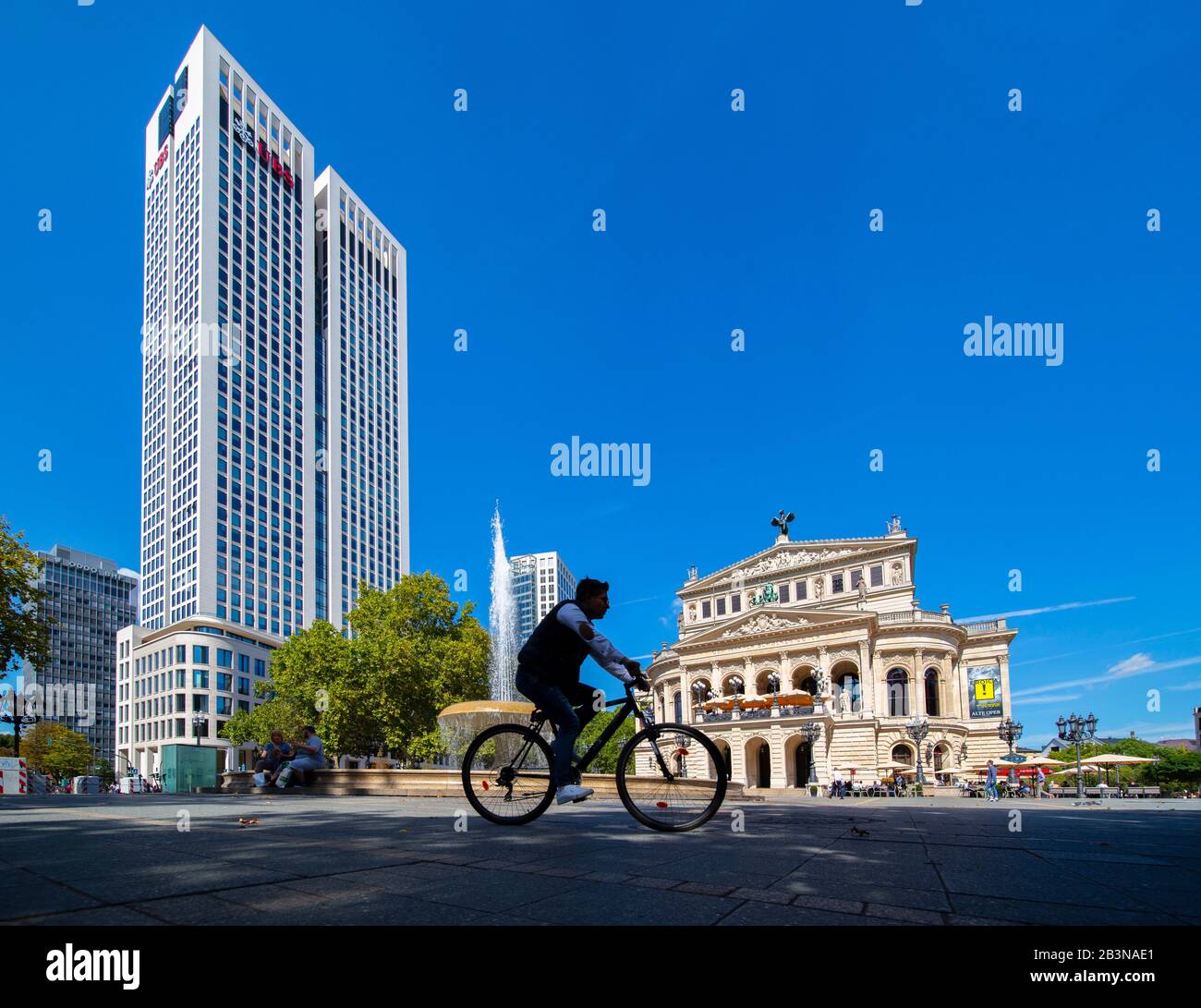 Opern Platz, Frankfurt Am Main, Hesse, Alemania, Europa Foto de stock