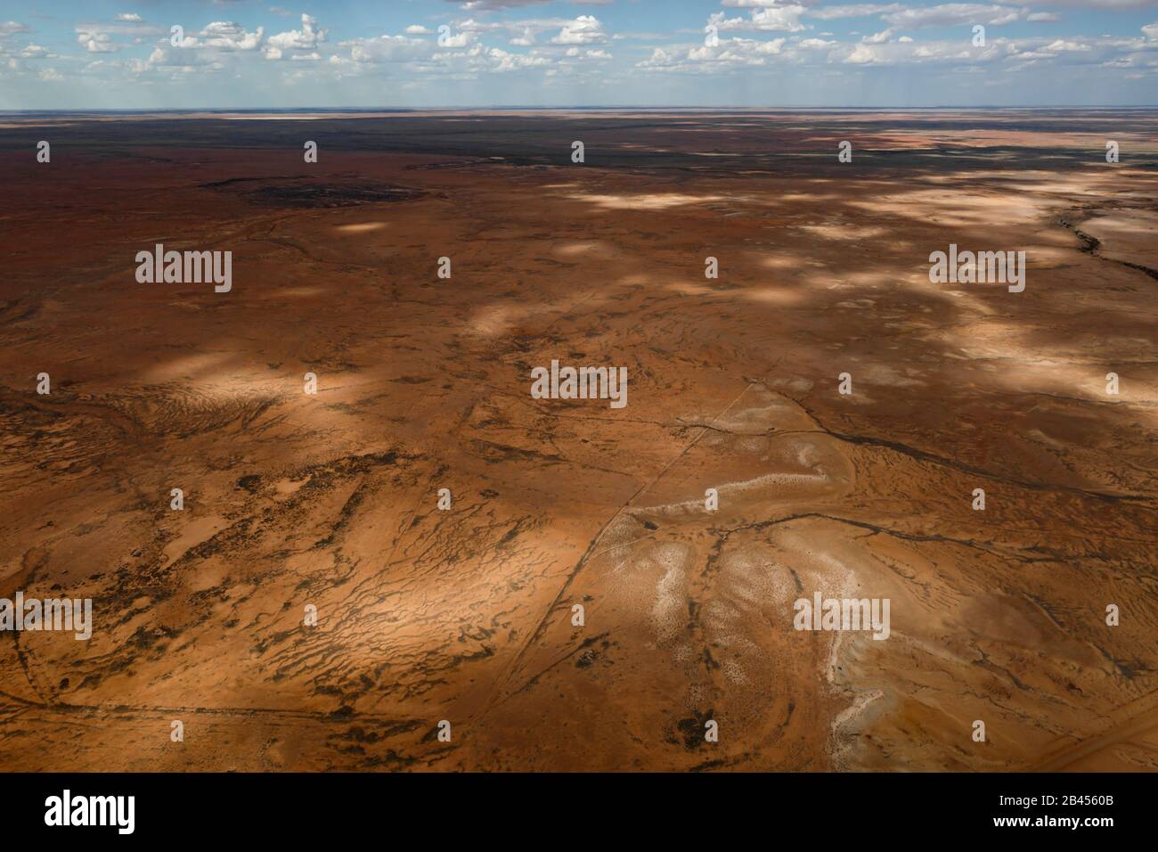 Salar del Lago Eyre Salar Flats Australia Meridional aérea con poca sal durante el verano Foto de stock