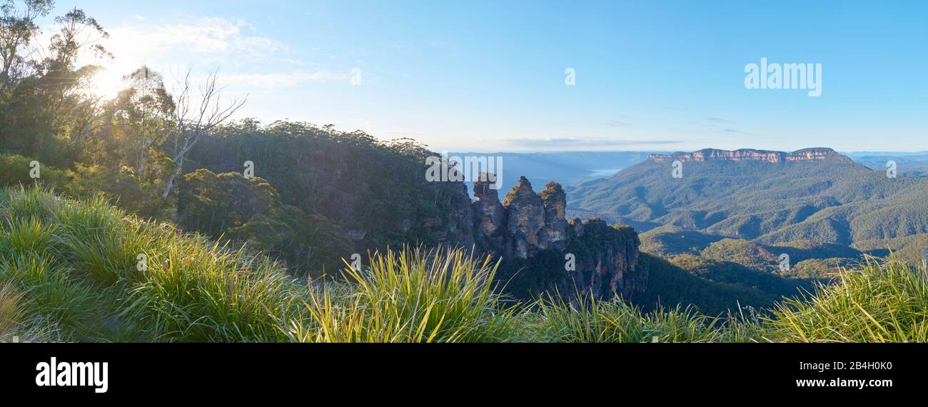 Paisaje Panorámico Desde Las Montañas Three Sisters, Montañas Azules, Nueva Gales Del Sur, Australia Foto de stock