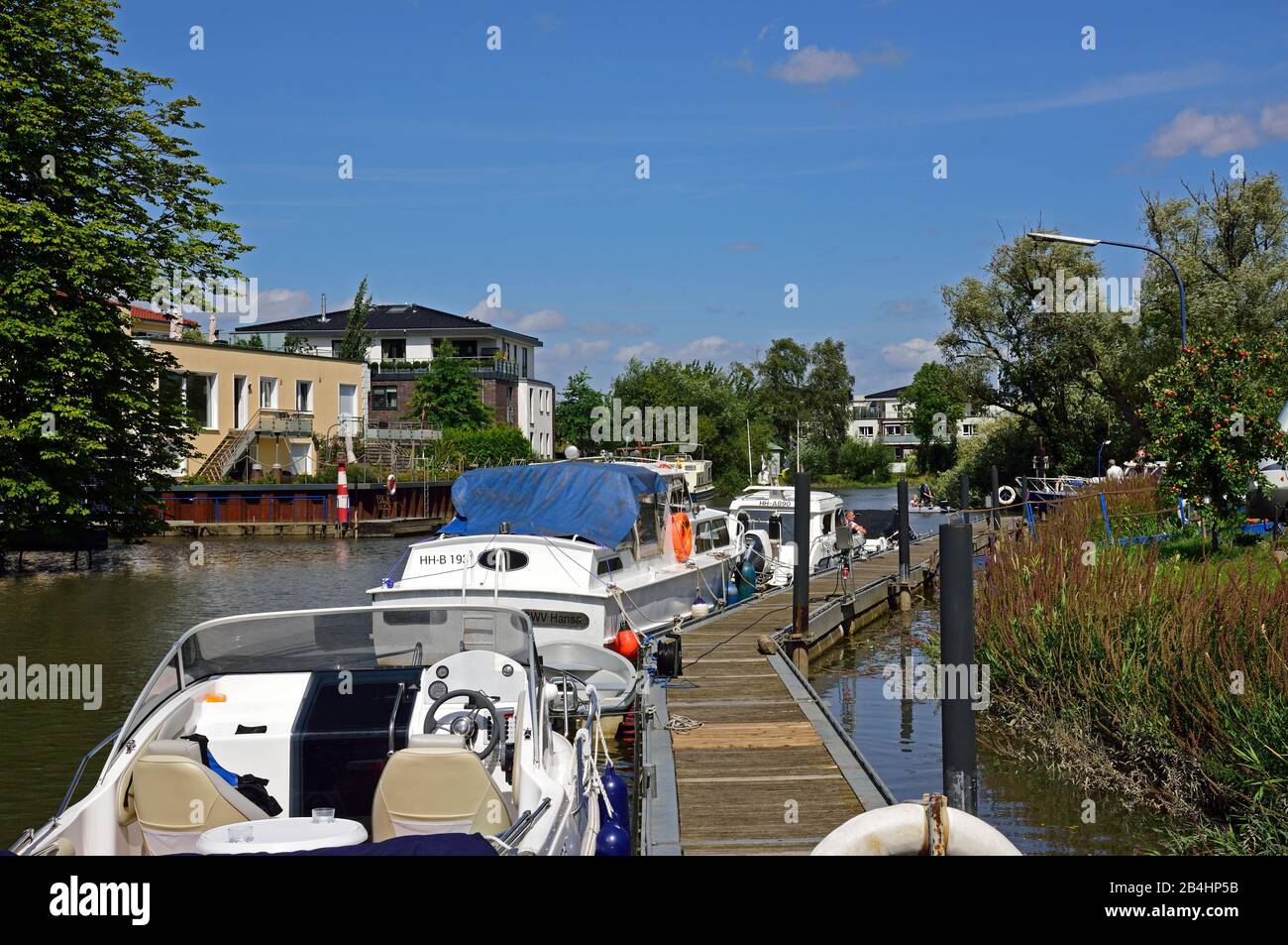 Europa, Alemania, Baja Sajonia, Buxtehude, área metropolitana de Hamburgo, este, puerto, viviendo en el agua, Foto de stock