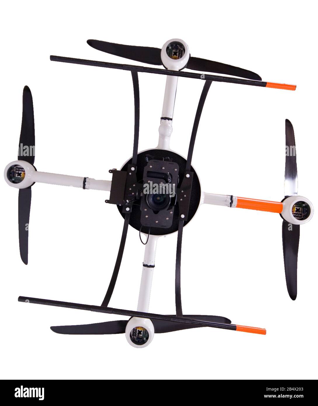 drone cuadrocáter aislado sobre fondo blanco Foto de stock