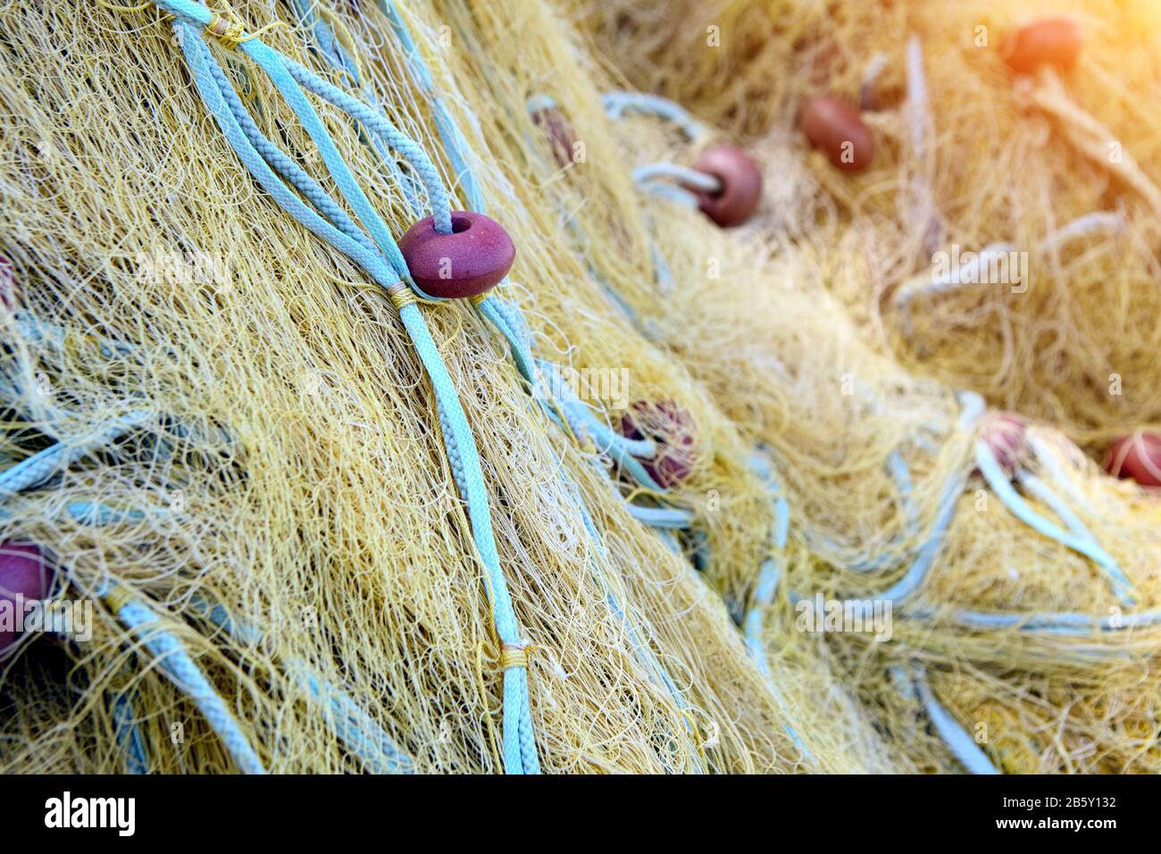 Flotadores De La Red De Pesca Imagen de archivo - Imagen de boyas, detalle:  22079035