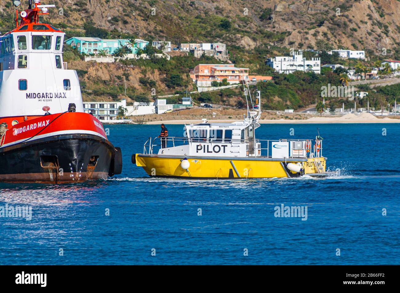 Barco Piloto En Tugboat Foto de stock
