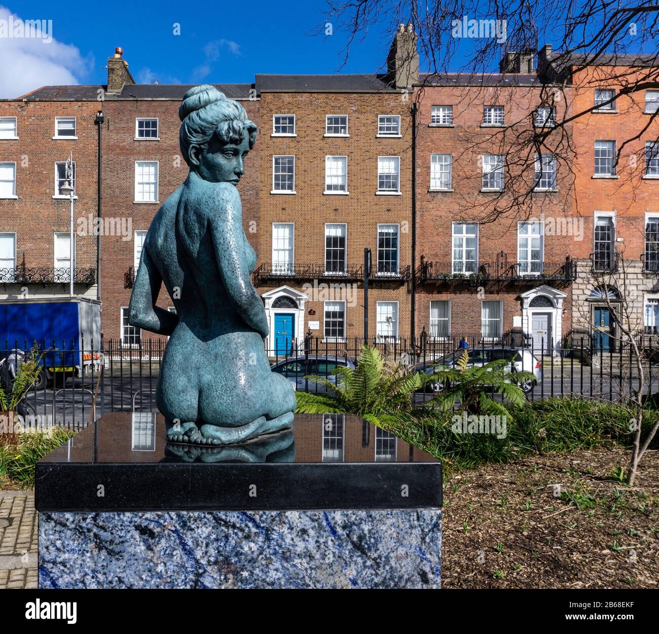 Oscar wilde statue in dublin fotografías e imágenes de alta resolución