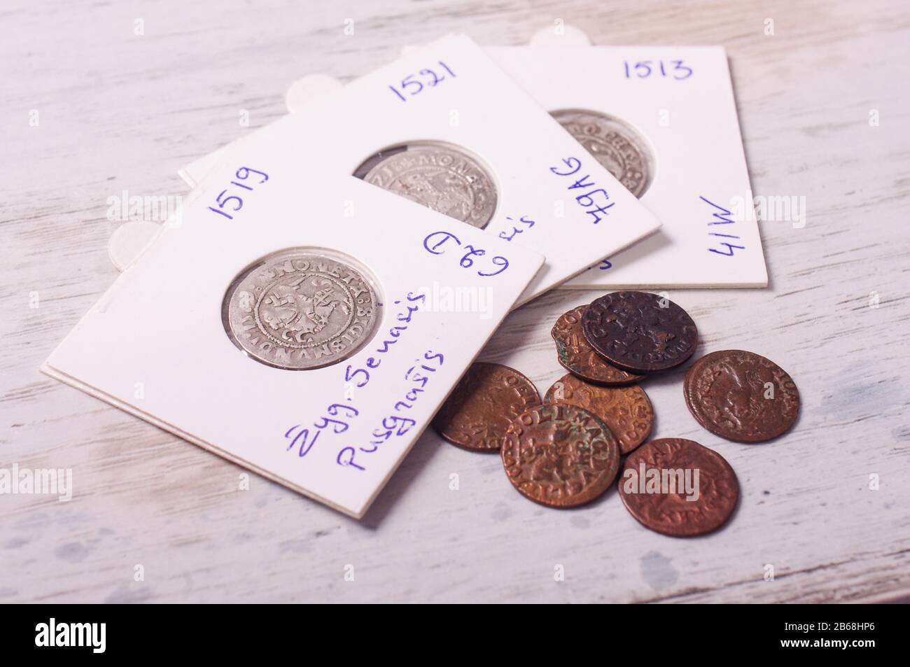 Fundas de papel profesionales para numismática y monedas antiguas  Fotografía de stock - Alamy