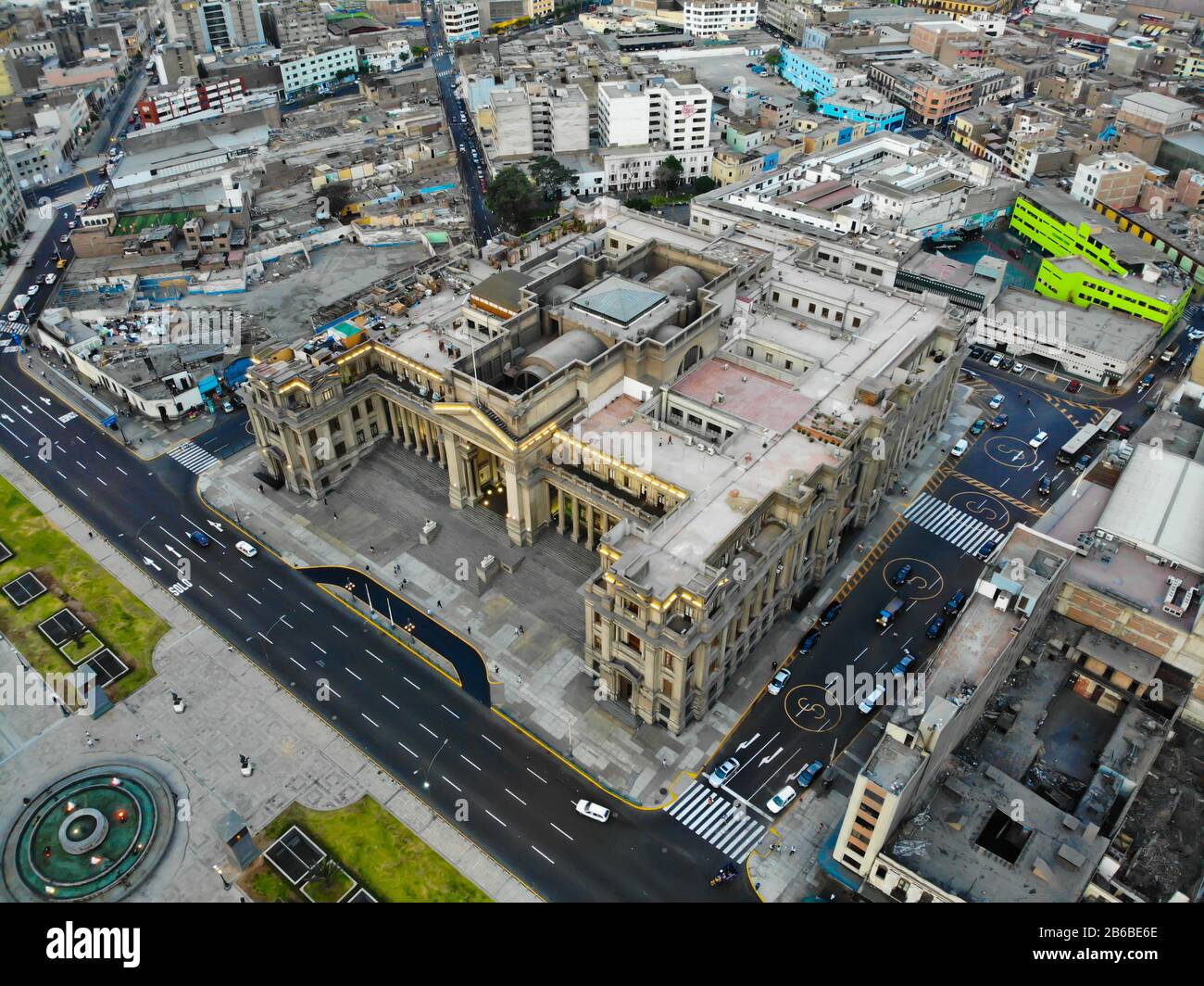 Lima Perú Antiguo centro de negocios de la capital peruana, foto tomada del cielo con un drone Foto de stock