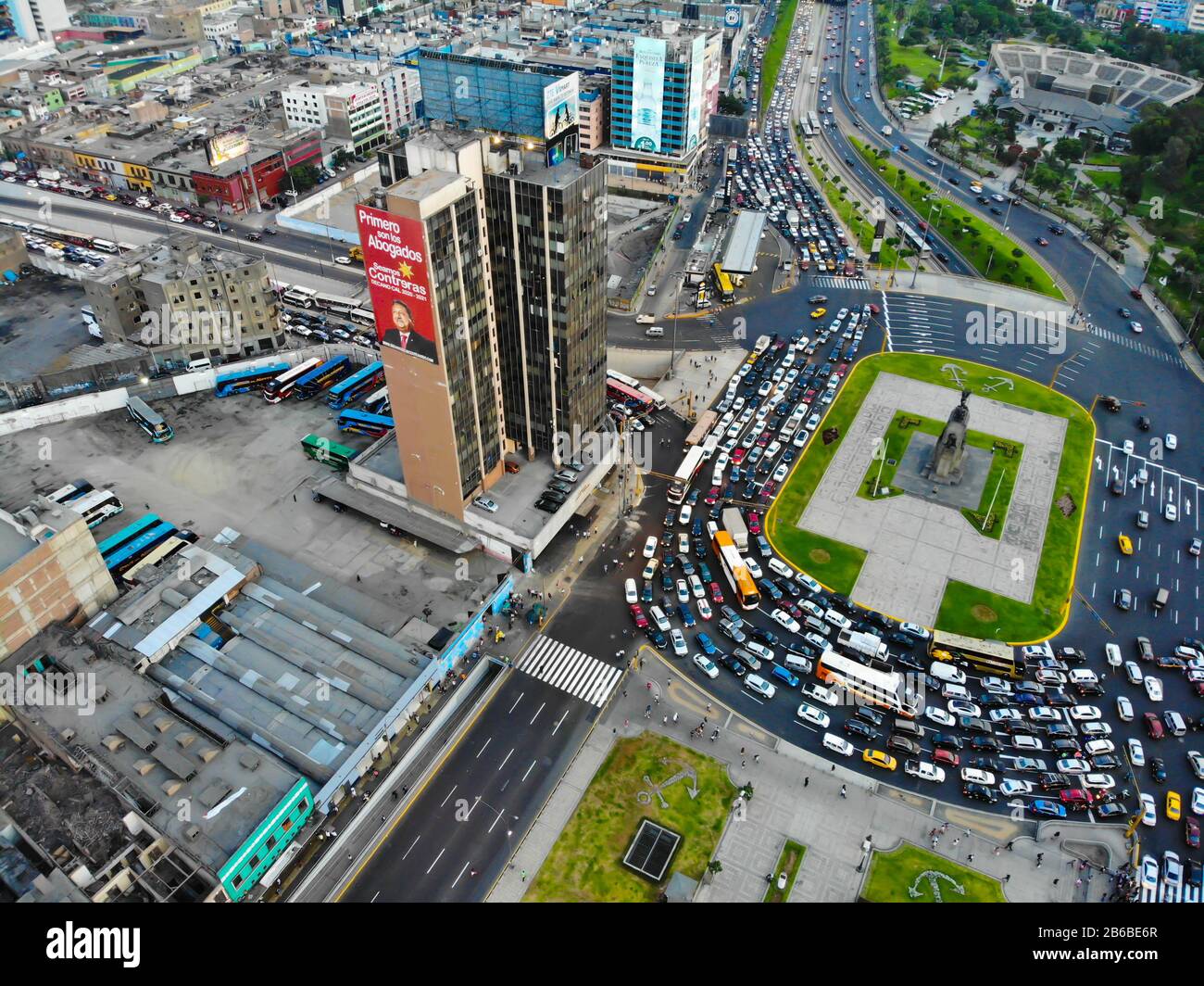 Lima Perú Antiguo centro de negocios de la capital peruana, foto tomada del cielo con un drone Foto de stock