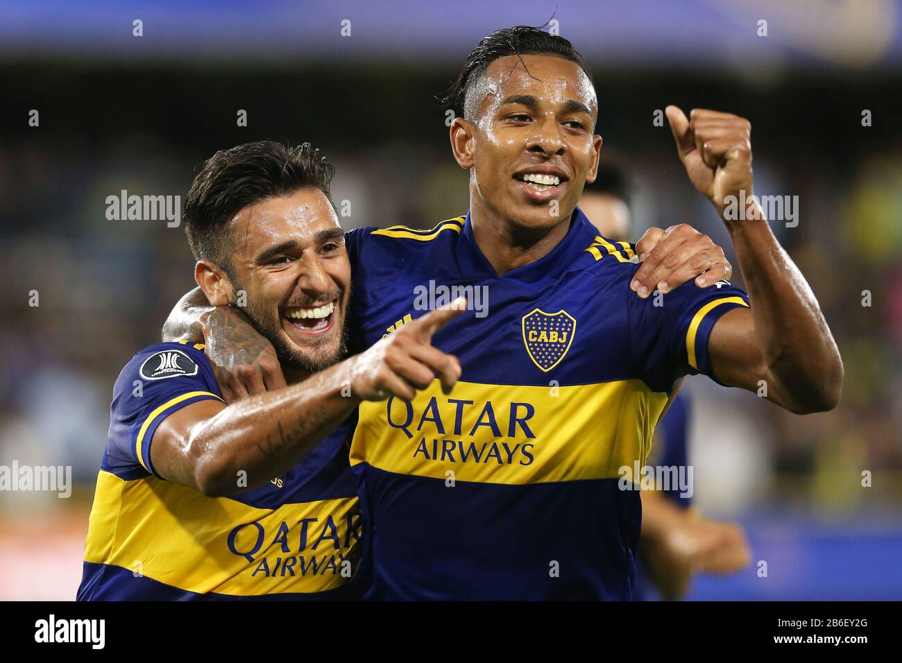 Buenos Aires Argentina 07 De Marzo De 2020 Eduardo Alvio Celebrando Su Gol Con Sebastian Villa En El Partido Boca Juniors Vs Independiente Del Valle Fotografia De Stock Alamy