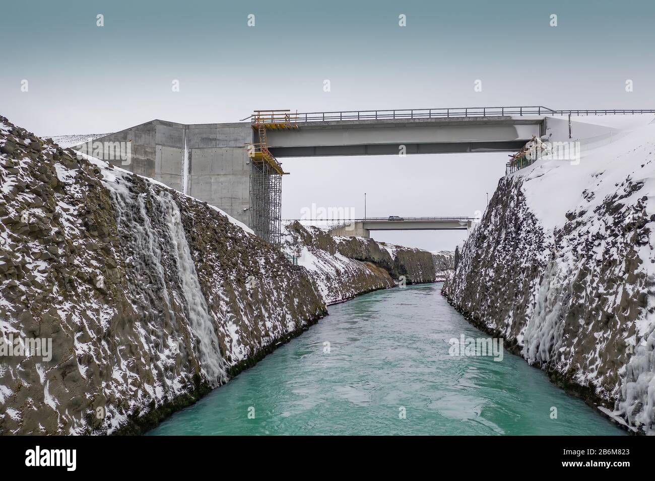 Central hidroeléctrica de Sultartangavirkjun, tierras altas centrales, Islandia Foto de stock