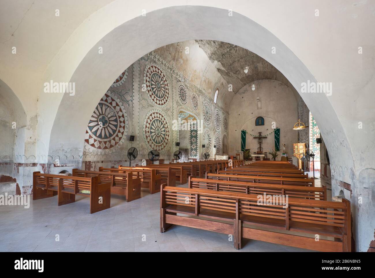 Iglesia de uayma fotografías e imágenes de alta resolución - Alamy