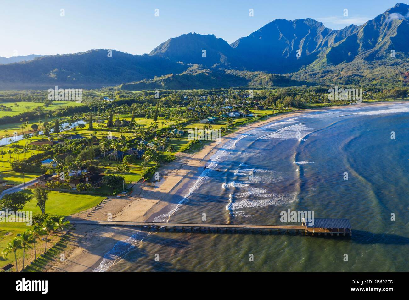 Estados Unidos de América, Hawai, Isla Kauai, Bahía Hanalei, vista aérea Foto de stock