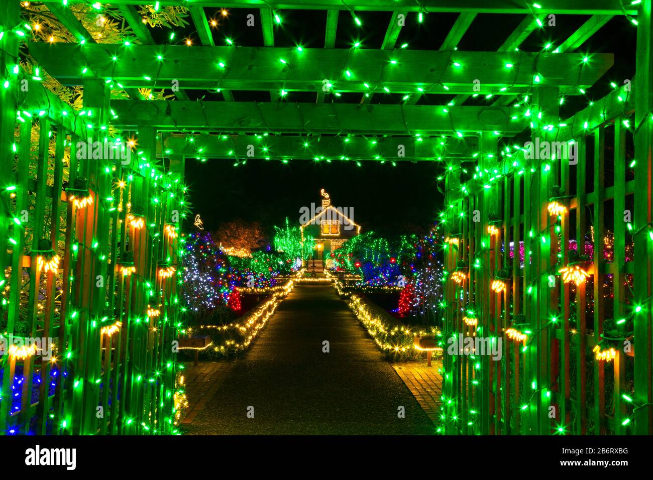 Holiday Lights, Shore Acres State Park, Oregón Foto de stock