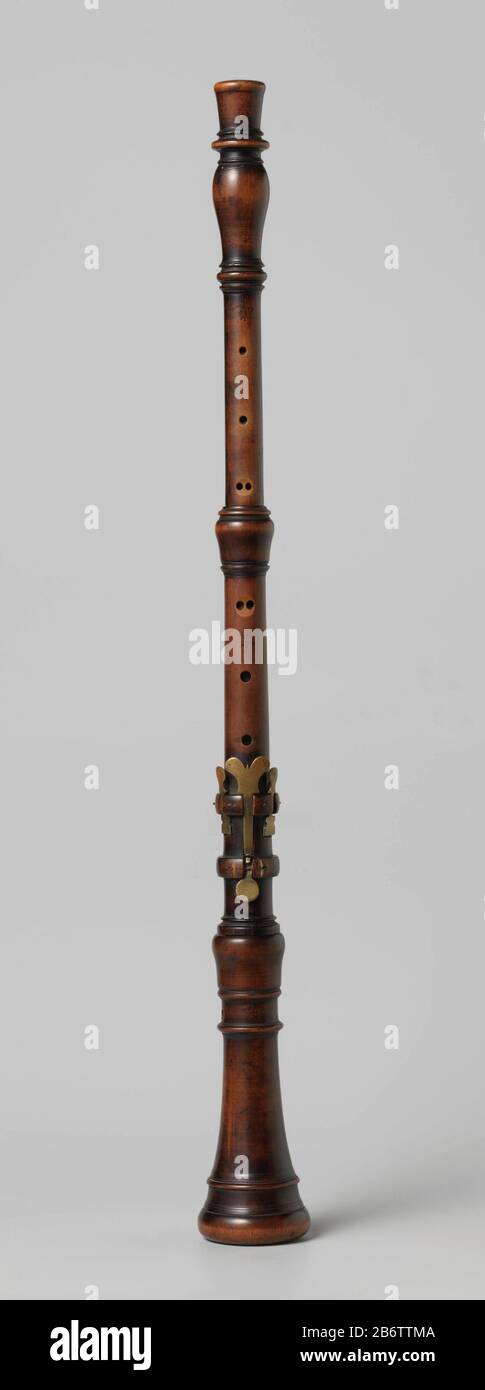 Hobo Hobo Tipo de propiedad: Instrumento musical de viento oboe número de  objeto: BK-NM-11430-80 inscripciones / Marcas: Marca en la parte superior y  media y la copa, estampada: 'T.BOEKHOUT' [corona] / T.BOEKHOUT / [
