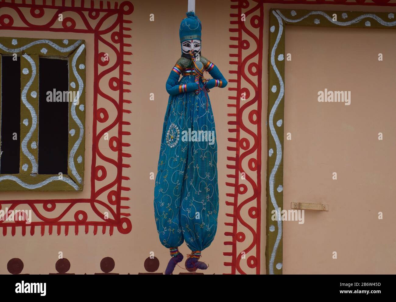 Rajasthani katputli hecho a mano o títere en Utsav Mela o Feria, Bhopal Foto de stock