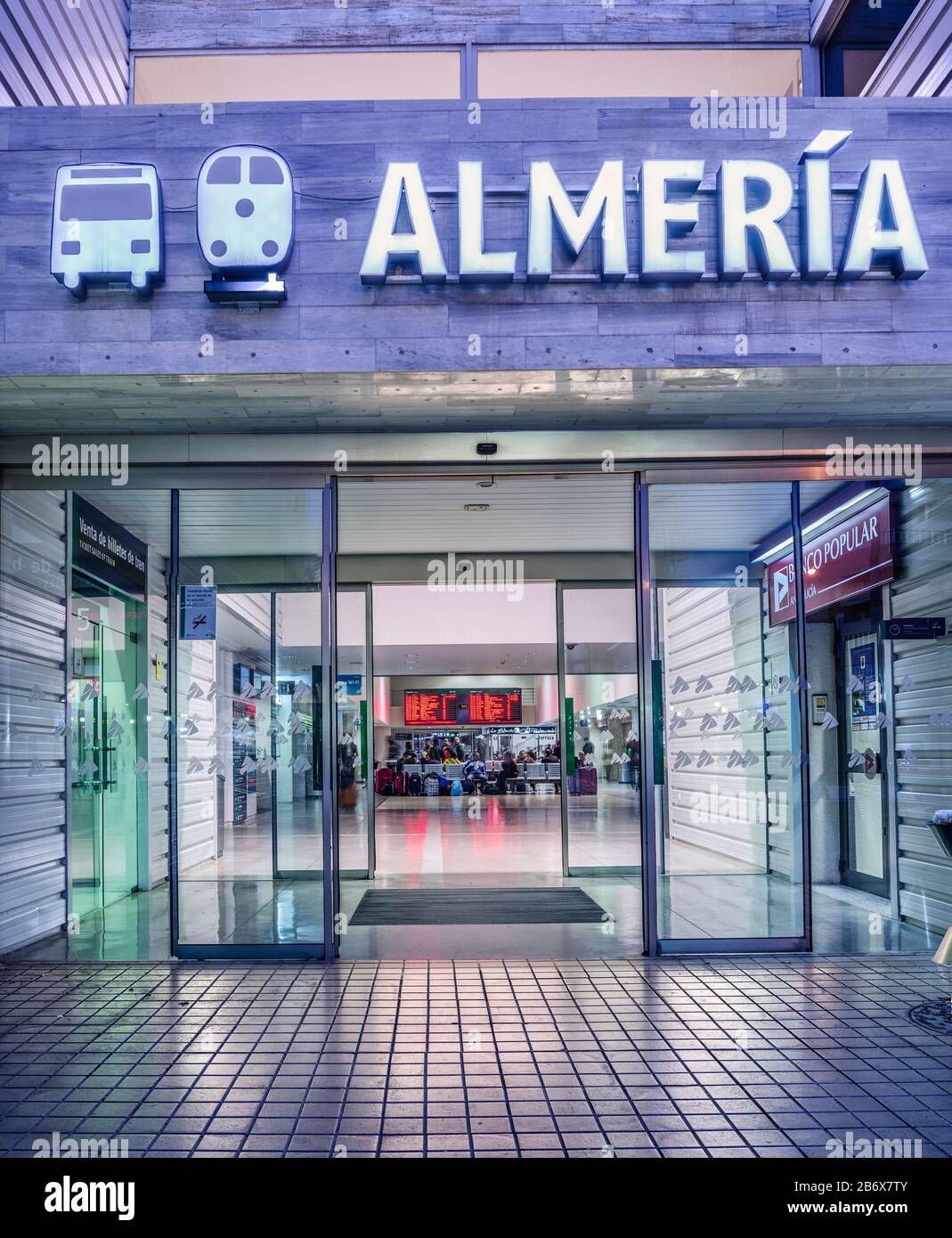 La estación intermodal es la nueva estación de autobuses y trenes en la