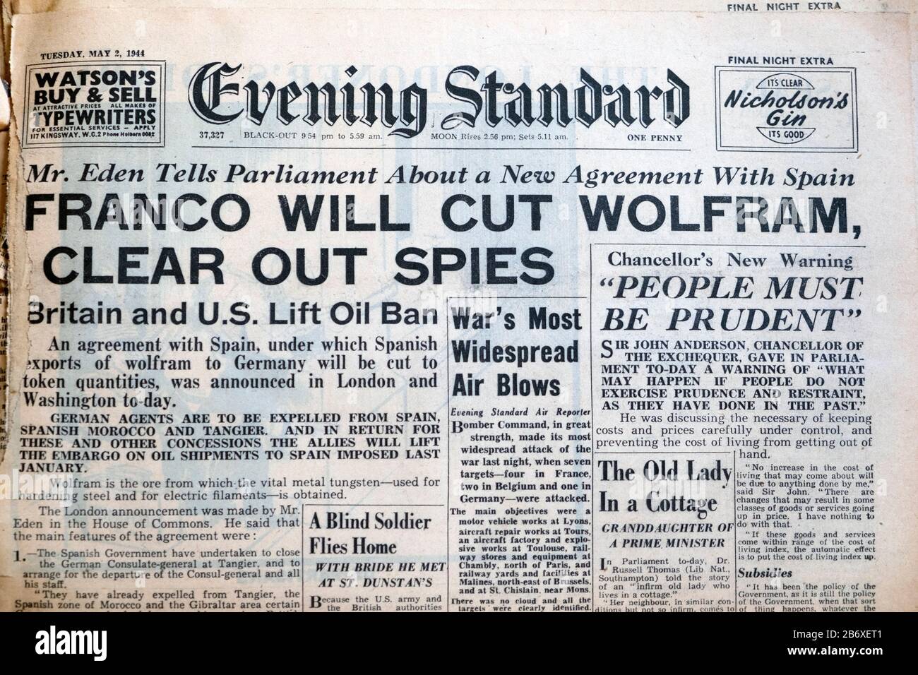 Noche Estándar Segunda Guerra Mundial titular del periódico 2 de mayo de  1944 portada 'Franco Corte Wolfram Clear Out Spies' Londres Inglaterra  Reino Unido Fotografía de stock - Alamy