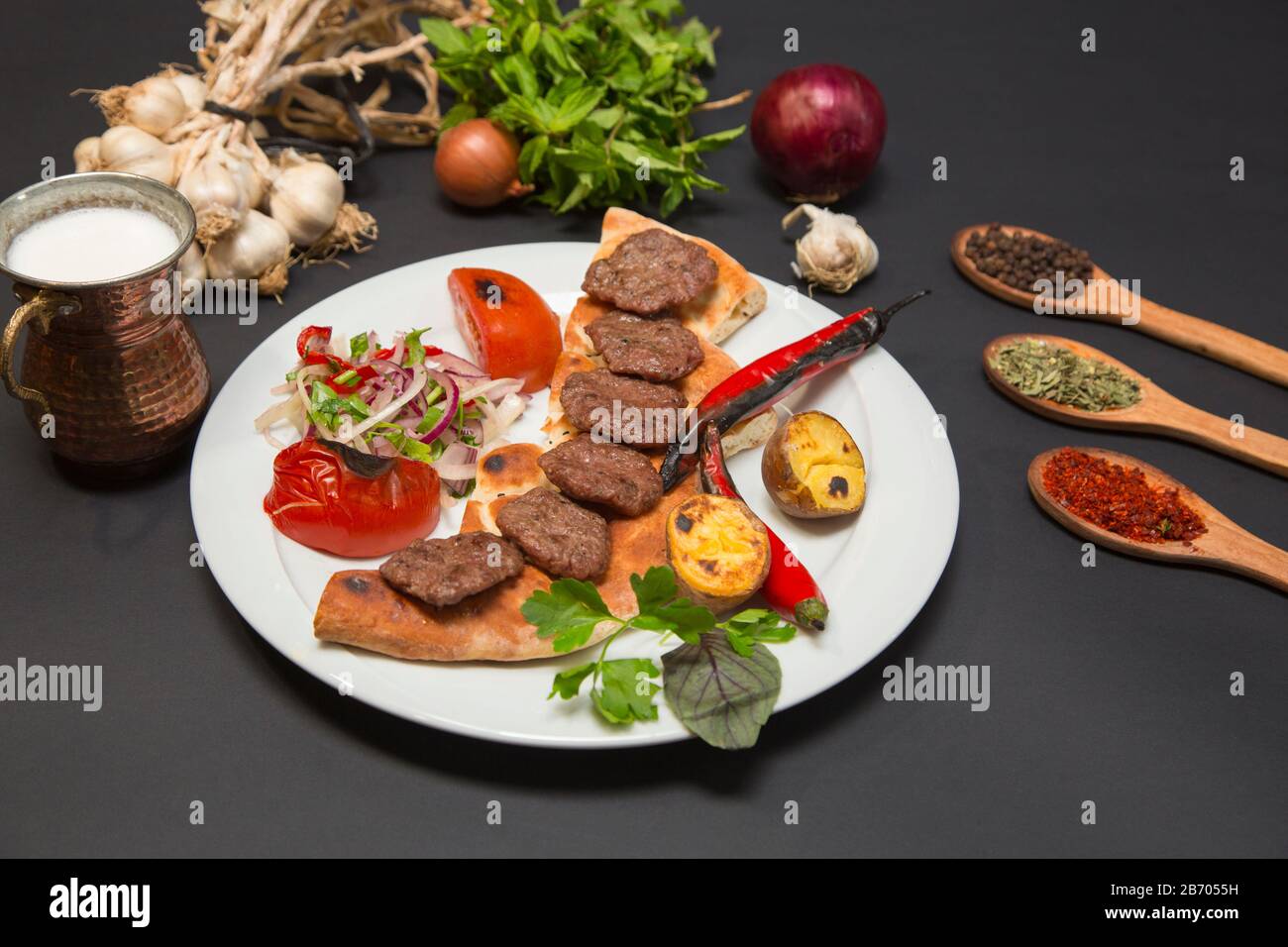Comida kebab de cocina turca Foto de stock