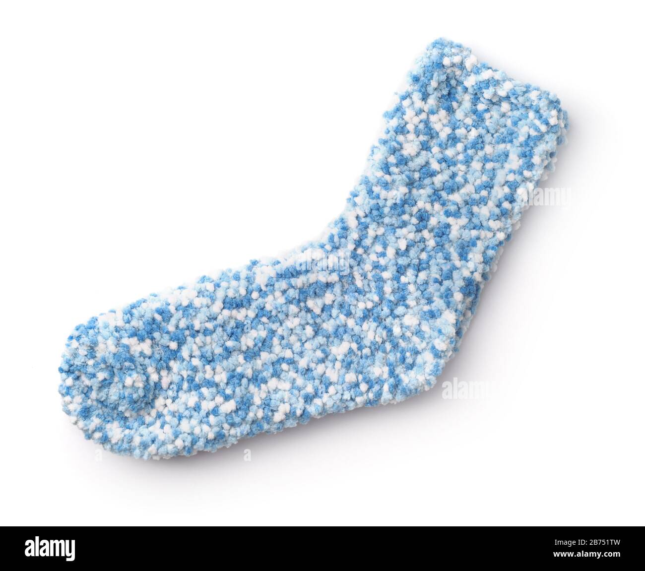 Par de calcetines azules suaves aislados en blanco Foto de stock