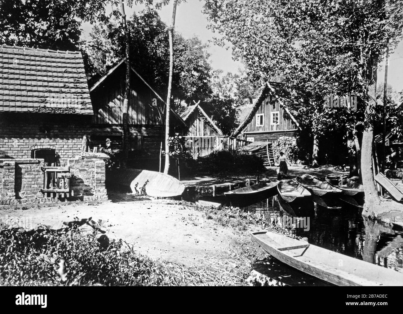 Bauerngehöft im Spreewald, historiche Aufnahme, ca. 1920, Brandenburg, Alemania Foto de stock