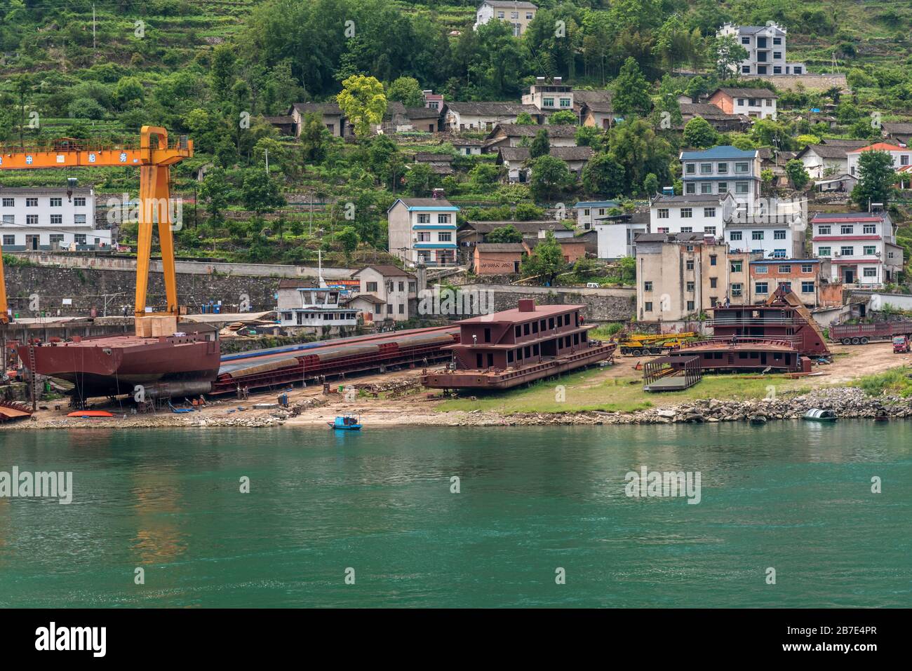 Astillero local de construcción naval, desfiladero de Xiling, 3 gargantas, río Yangtze Foto de stock