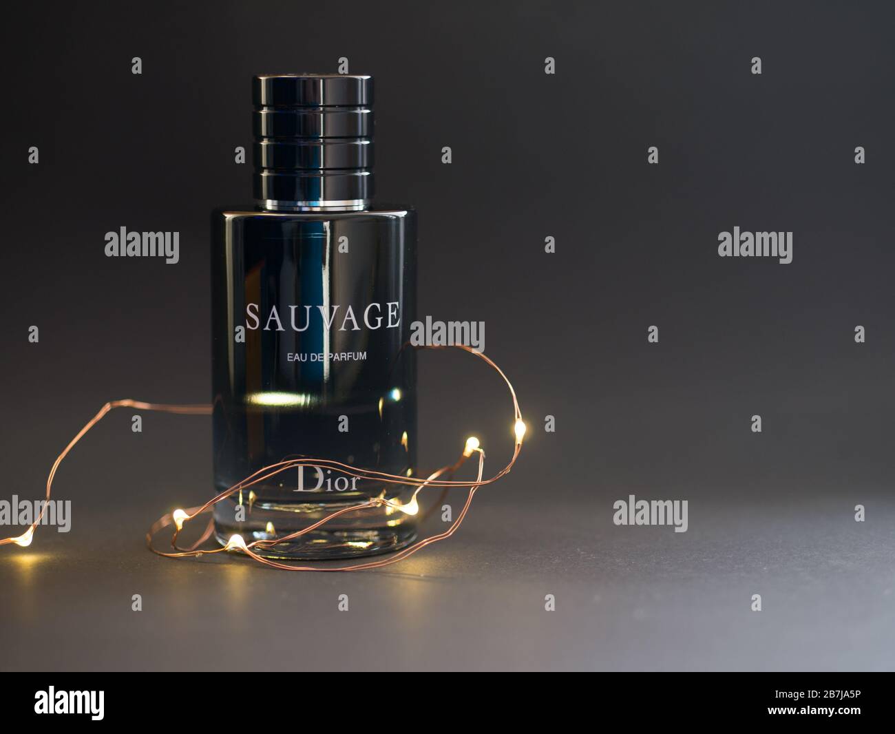 Botella de christian dior sauvage para hombre fotografías e imágenes de  alta resolución - Alamy