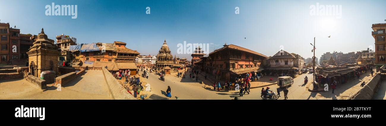 Panorama de 360 grados de la Plaza Patan Durbar en Nepal Foto de stock