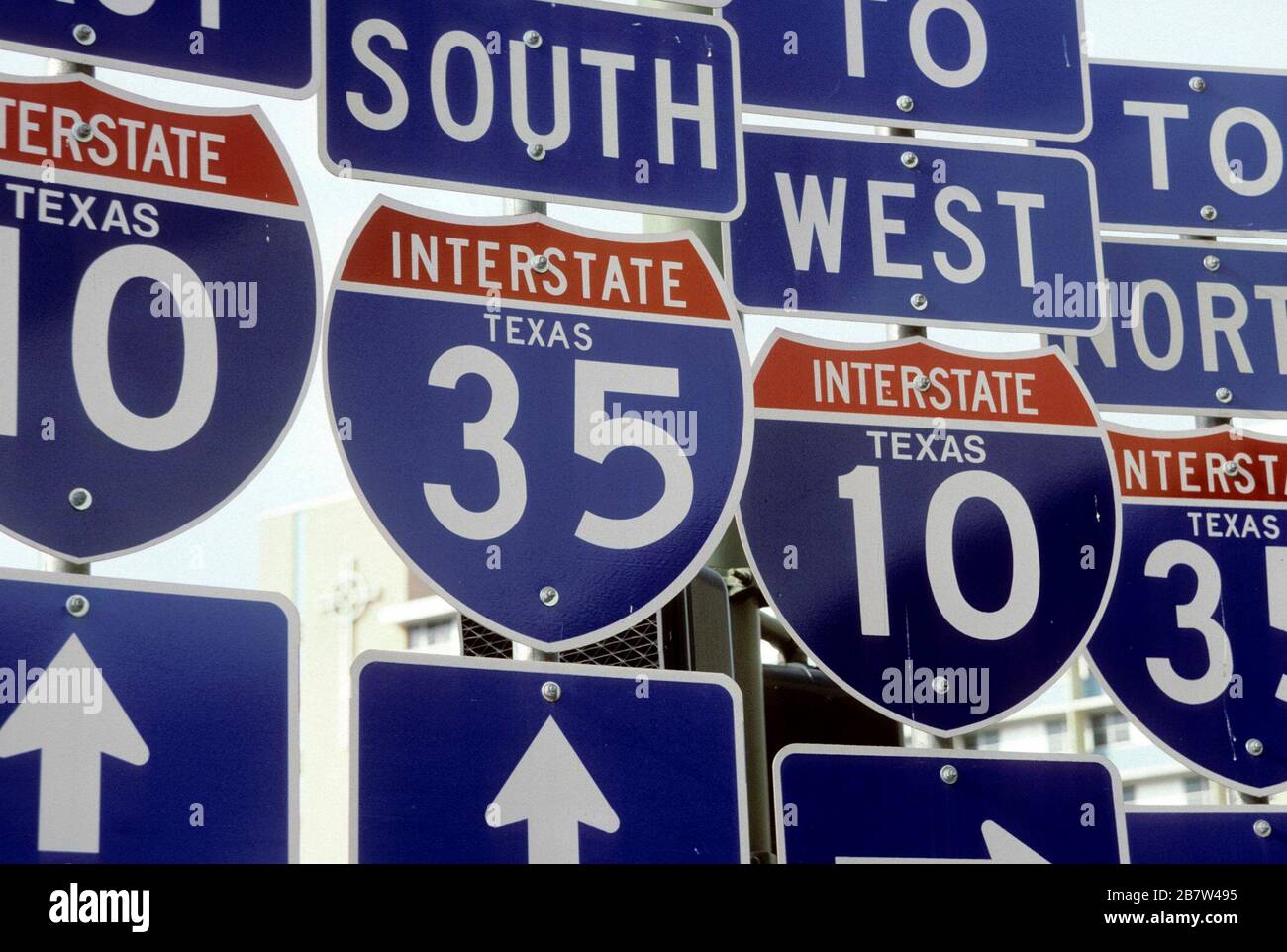 Indicaciones carteles fotografías e imágenes de alta resolución - Alamy